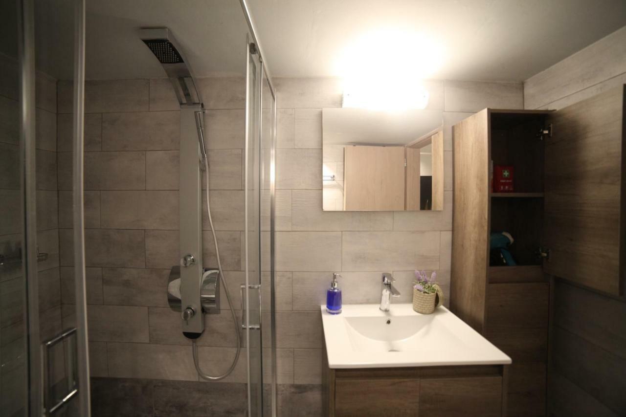 Apartament Ports Crossroad B Pireus Zewnętrze zdjęcie